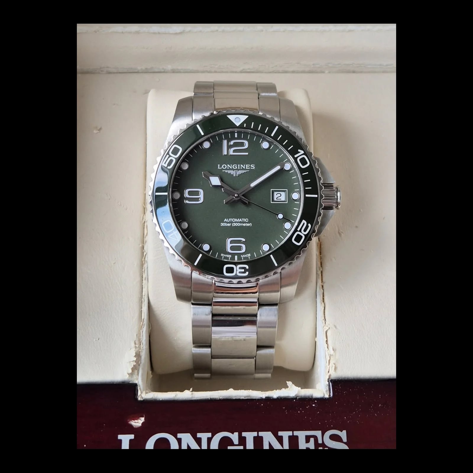 HydroConquest 41 Automatic Stainless Steel / Ceramic / Green / Bracelet