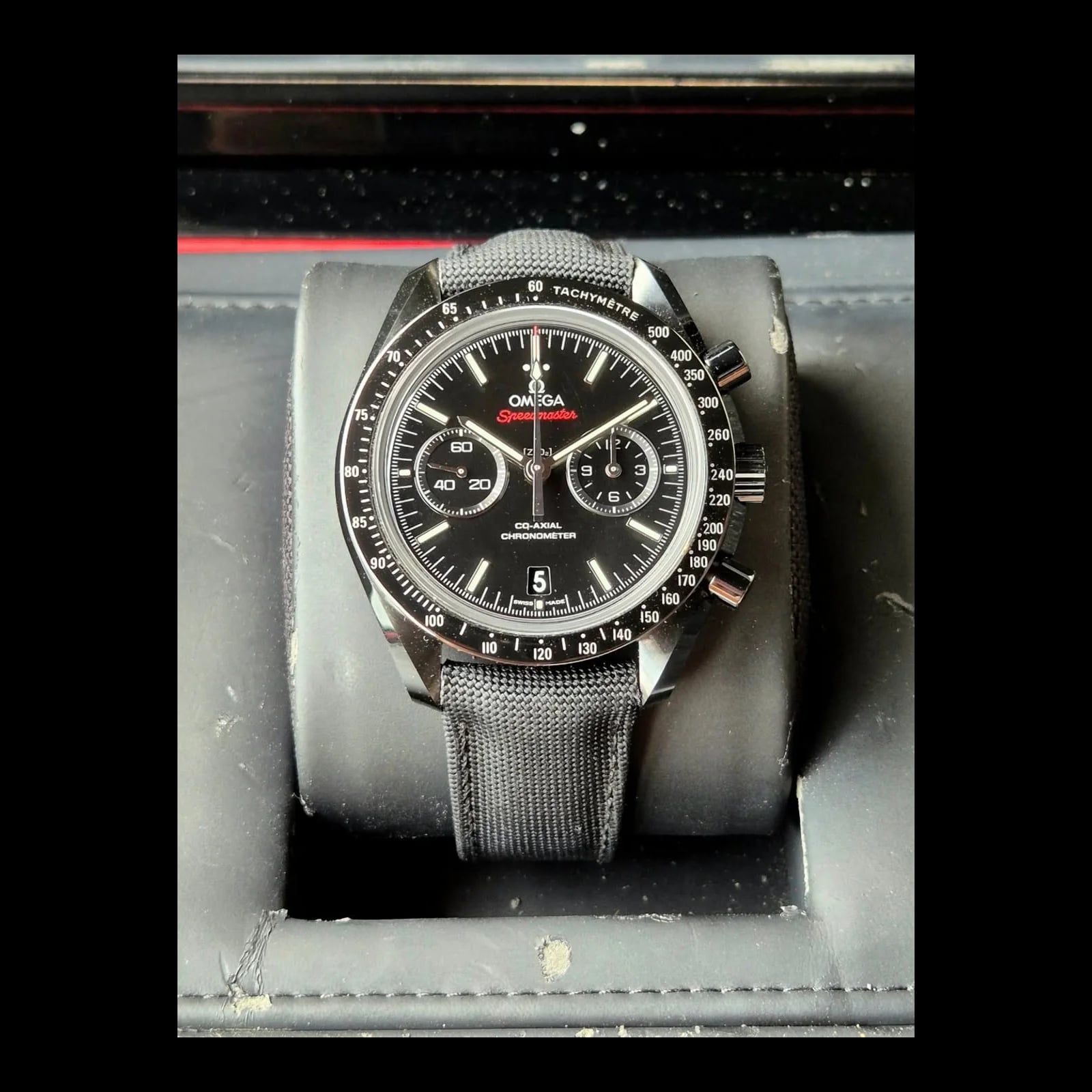 Speedmaster Moonwatch Co-Axial Dark Side of the Moon