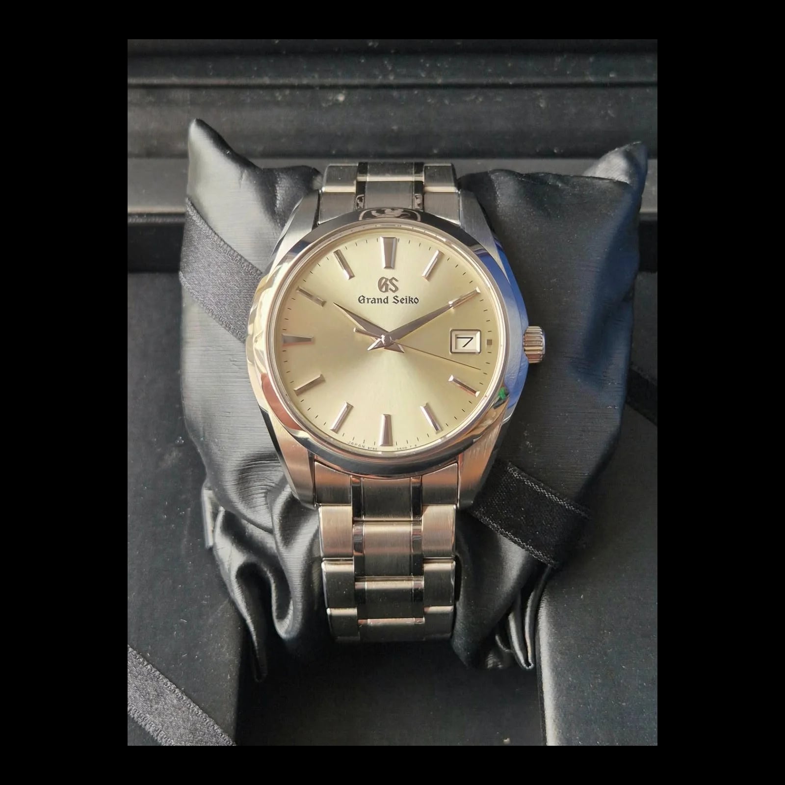 Quartz Titanium / Silver / Bracelet