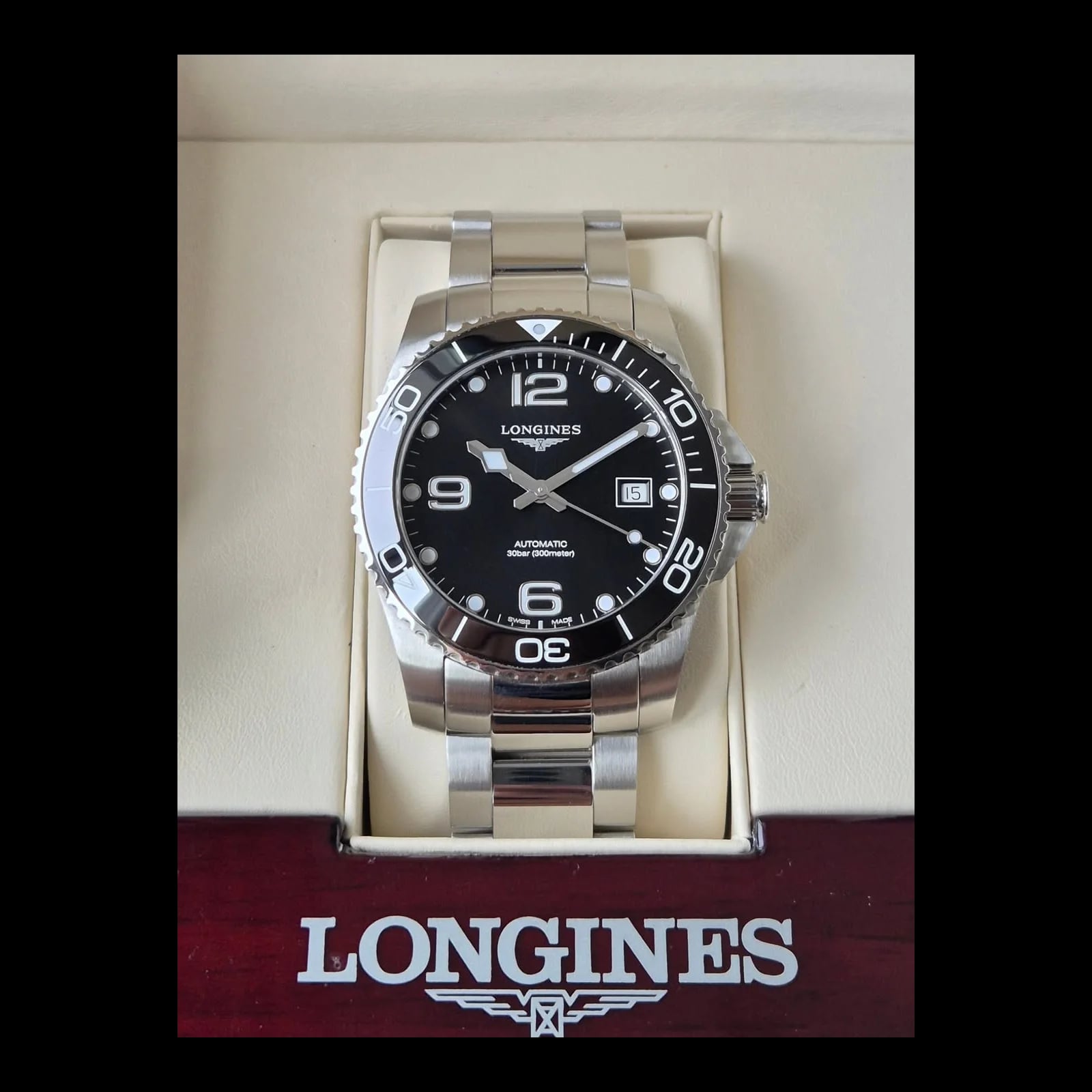 HydroConquest 41 Automatic Stainless Steel / Ceramic / Black / Bracelet