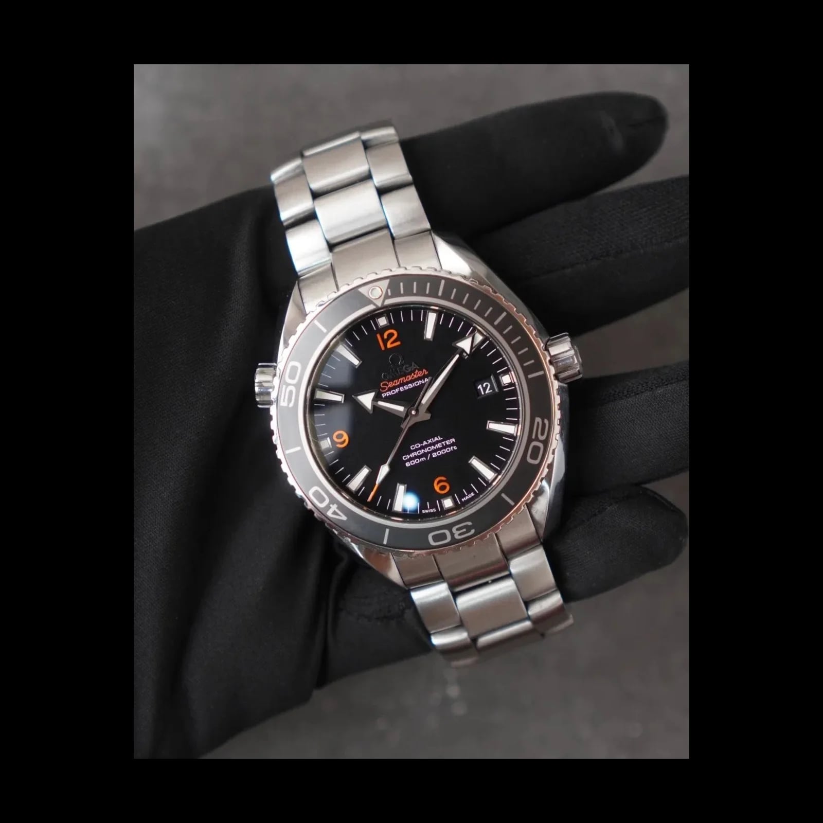 Seamaster Planet Ocean 600M Co-Axial 45.5 Stainless Steel / Orange Numerals / Bracelet
