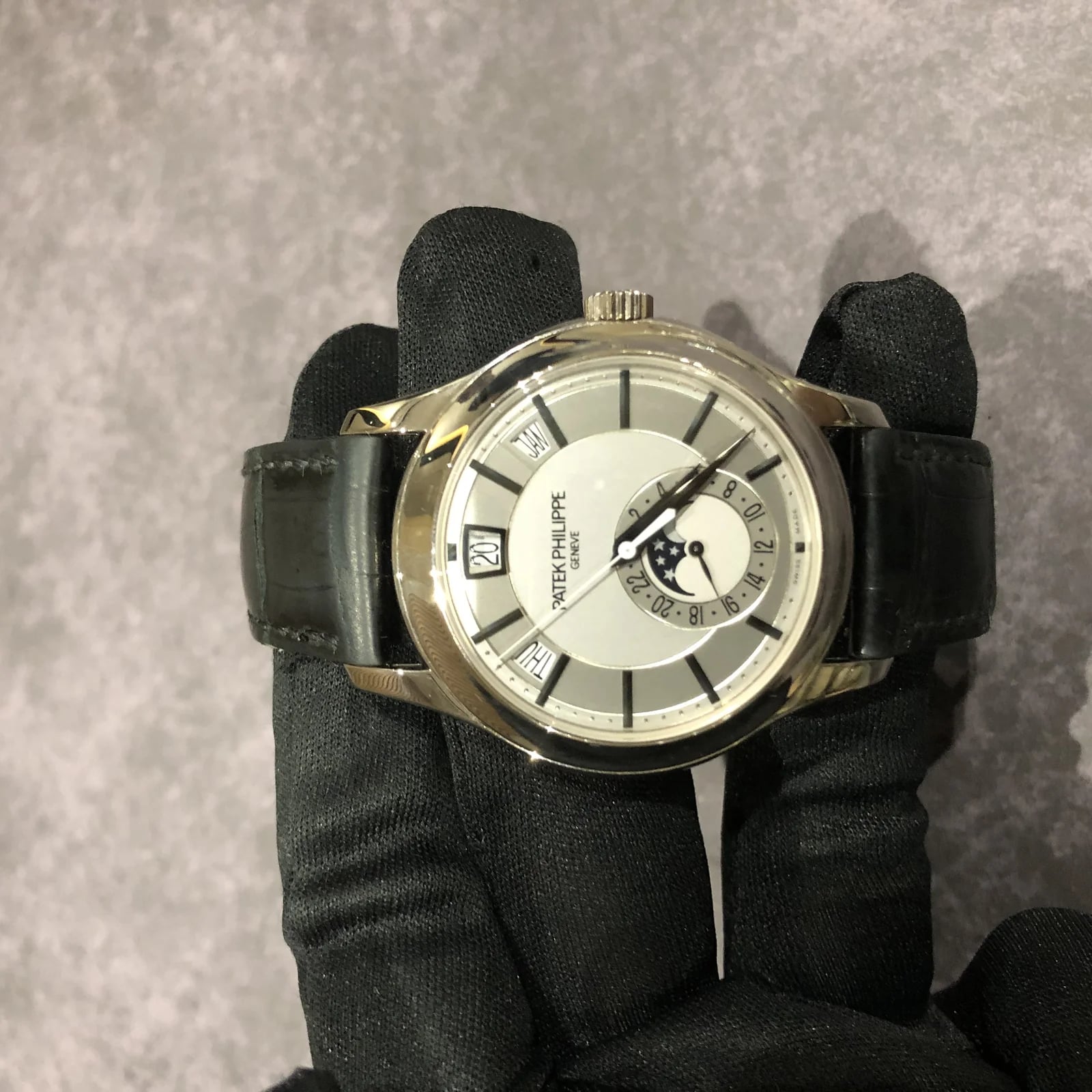 Annual Calendar 5205 White Gold / Grey