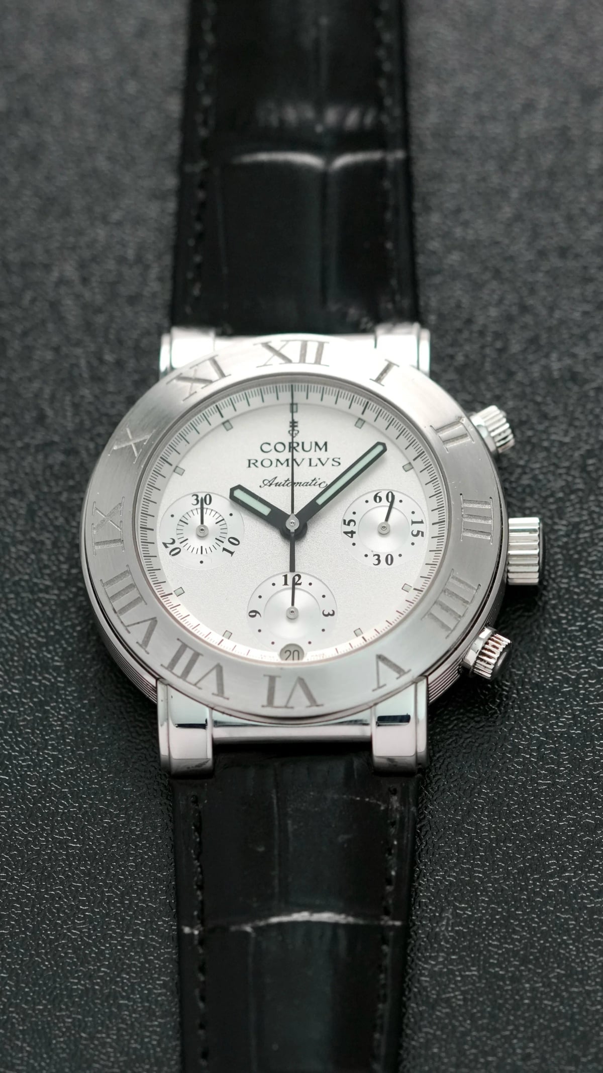 CORUM ROMULUS Chronograog
