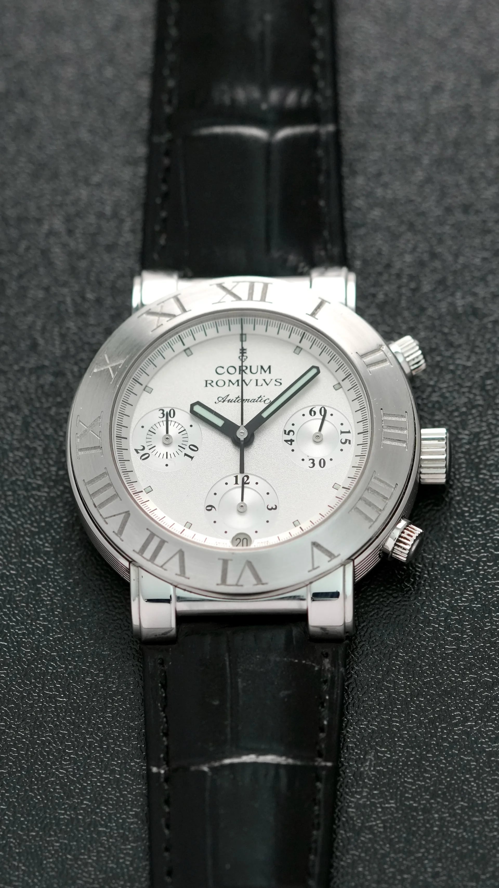 CORUM ROMULUS Chronograog