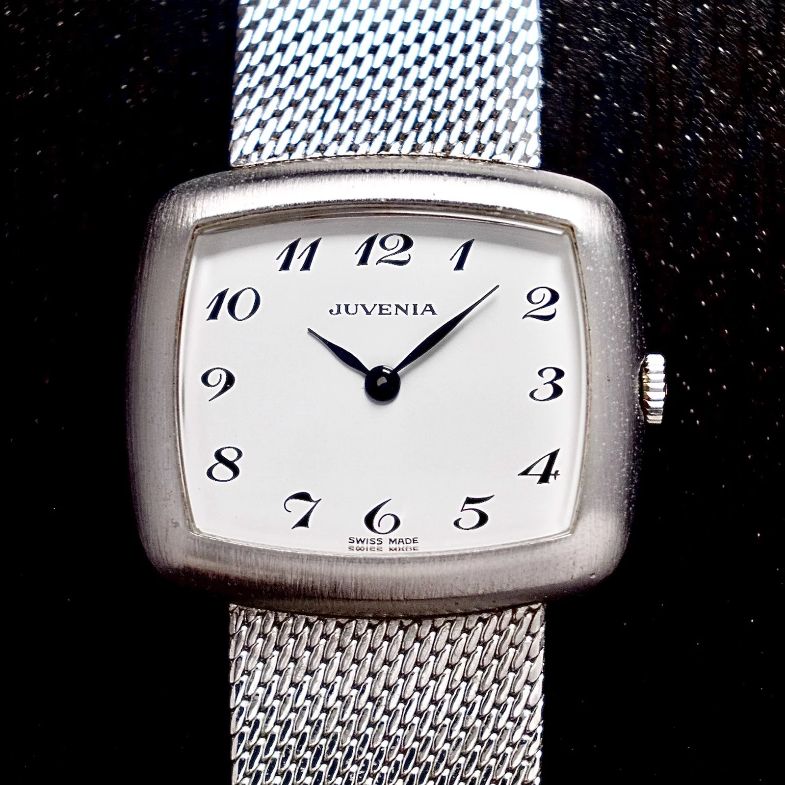 JUVENIA TV-shape manual enamel dial breguet