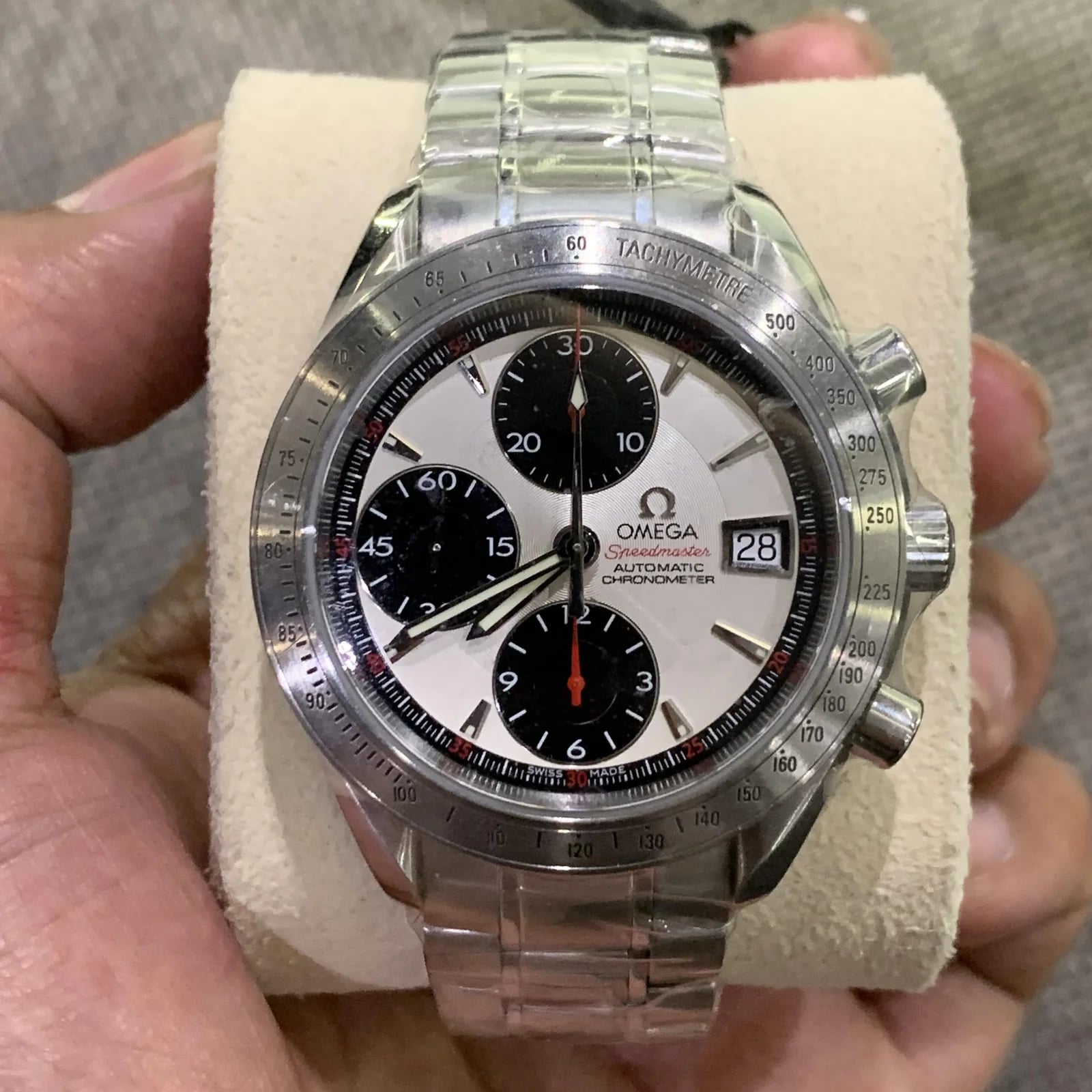 Speedmaster Date 40 Stainless Steel / Panda / Bracelet