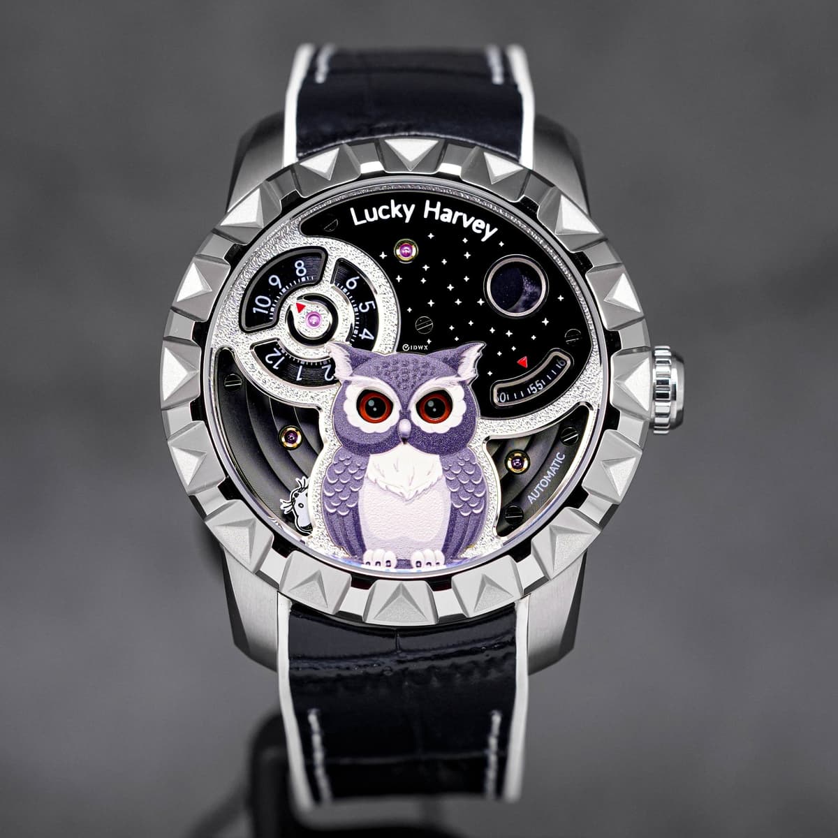 Silver OWL Automatic thumb