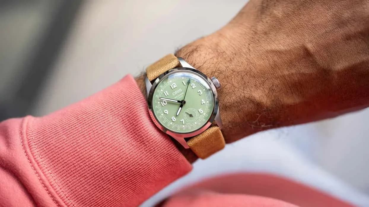 Thumb Big Crown Pointer Date Calibre 403 Stainless Steel / Green