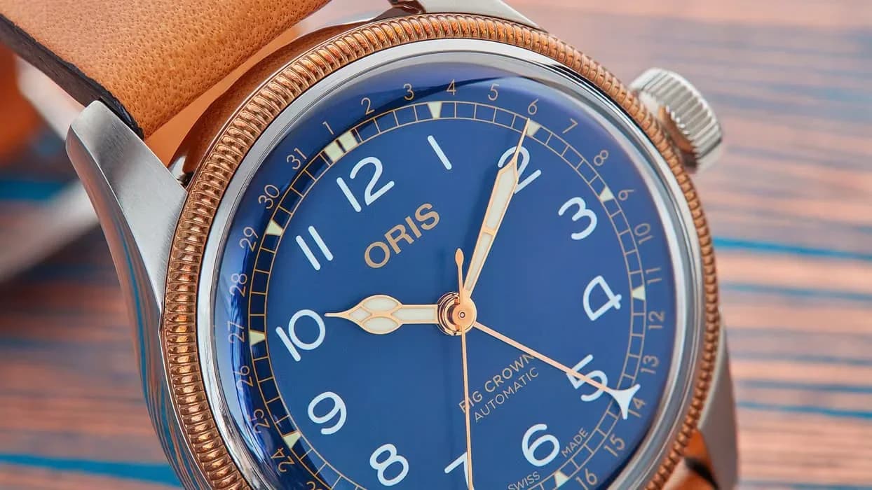 Thumb Big Crown Pointer Date 36 Stainless Steel - Bronze / Blue