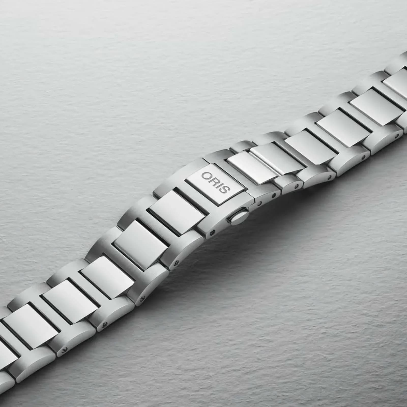 Thumb Big Crown Pointer Date 40 Stainless Steel / Turquoise / Bracelet