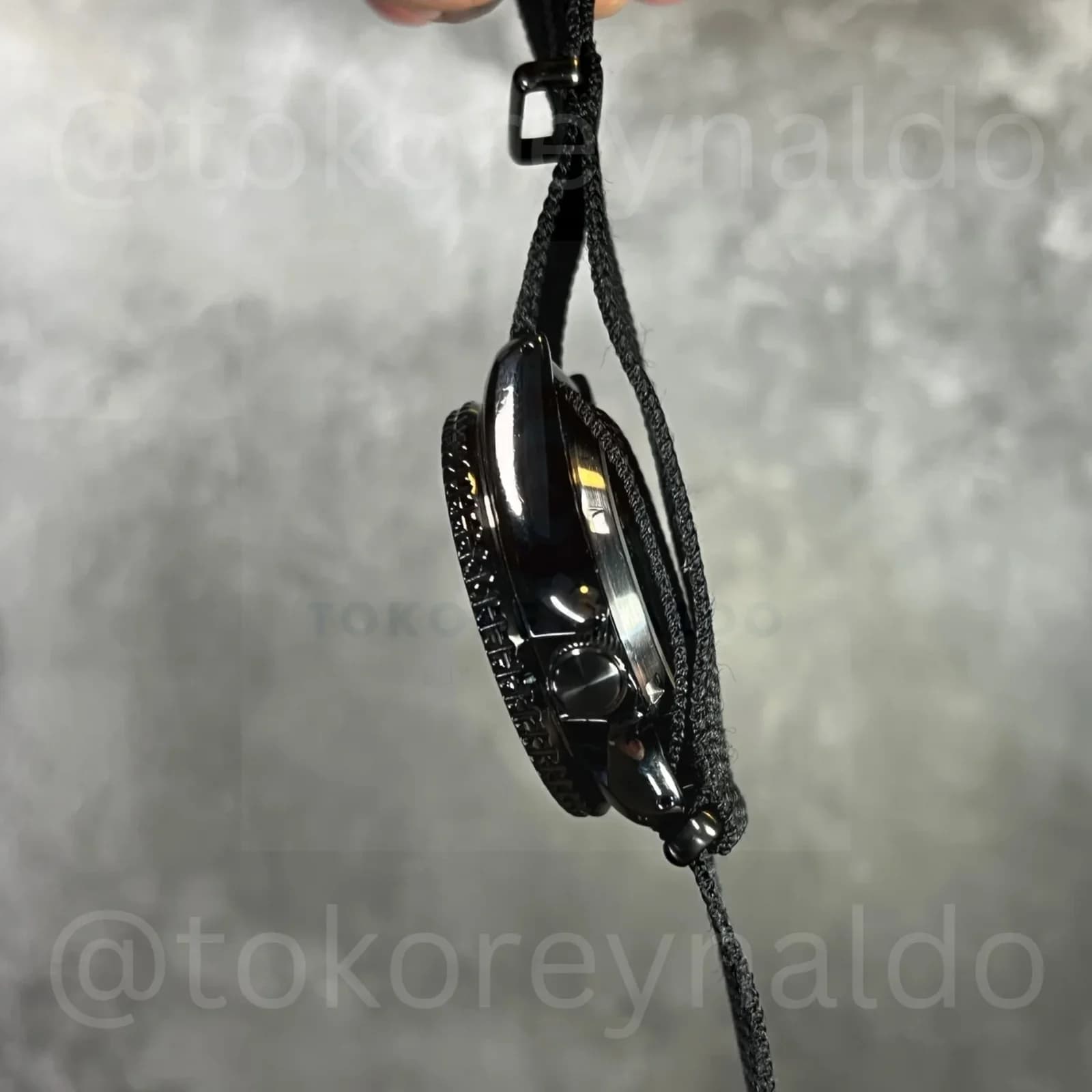 Thumb Seiko 5