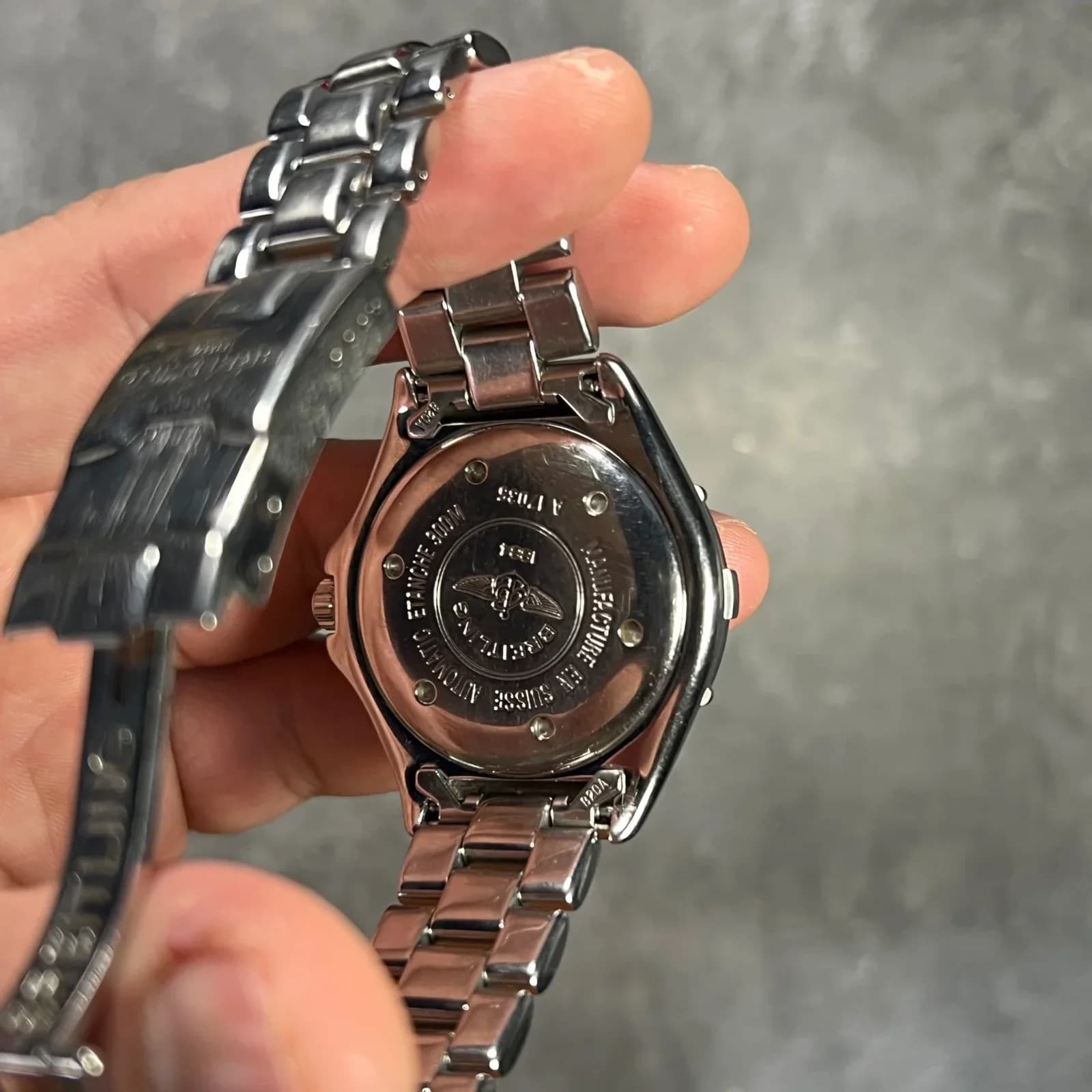 Thumb Colt 38 Automatic Grey / Stainless Steel