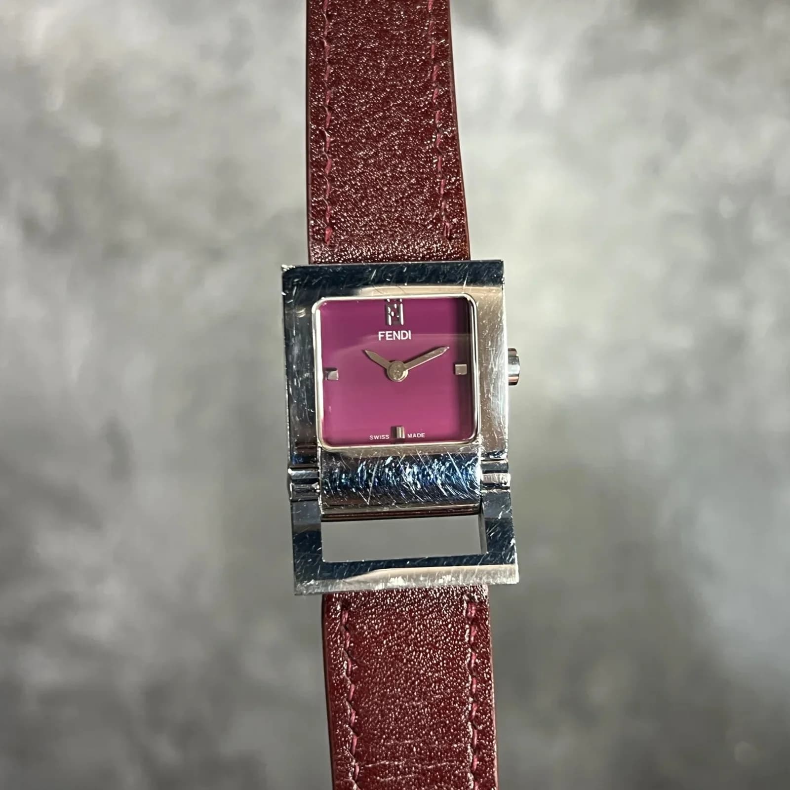Thumb Fendi 007-5200L-100 Square Stainless Steel Purple Dial