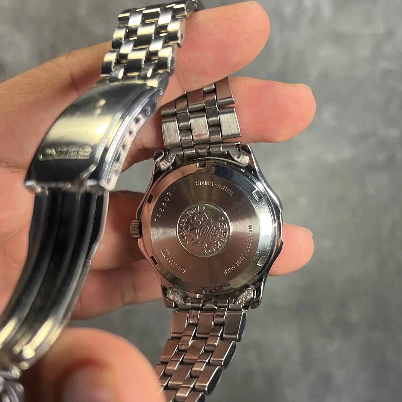Thumb Seiko 5