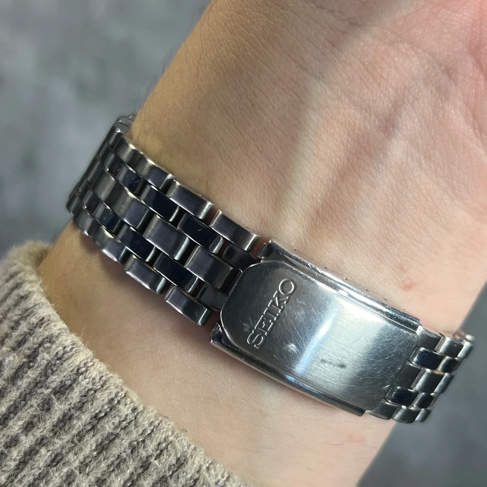 Thumb Seiko 5