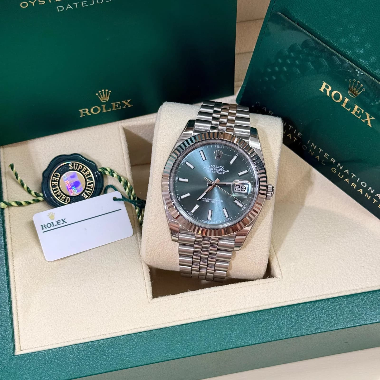Thumb Datejust 41 Stainless Steel - Fluted / Green / Jubilee