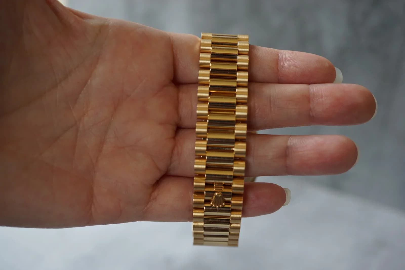 Thumb Day-Date 36 Yellow Gold / Diamond / Paved-Rainbow / President