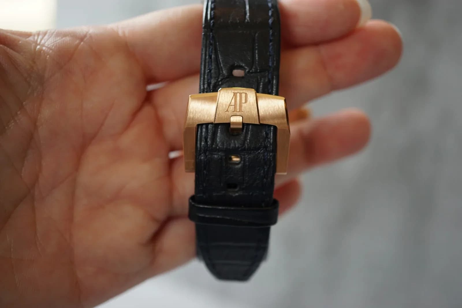 Thumb CODE 11.59 Automatic Pink Gold / Blue Gradient