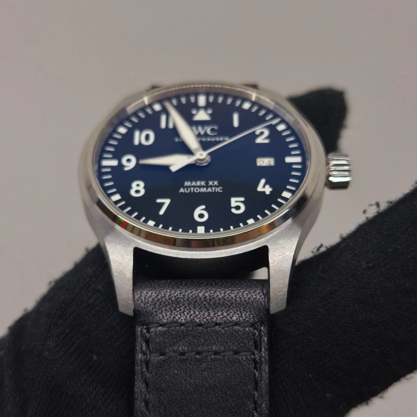 Thumb Pilot's Watch Mark XX Stainless Steel / Blue