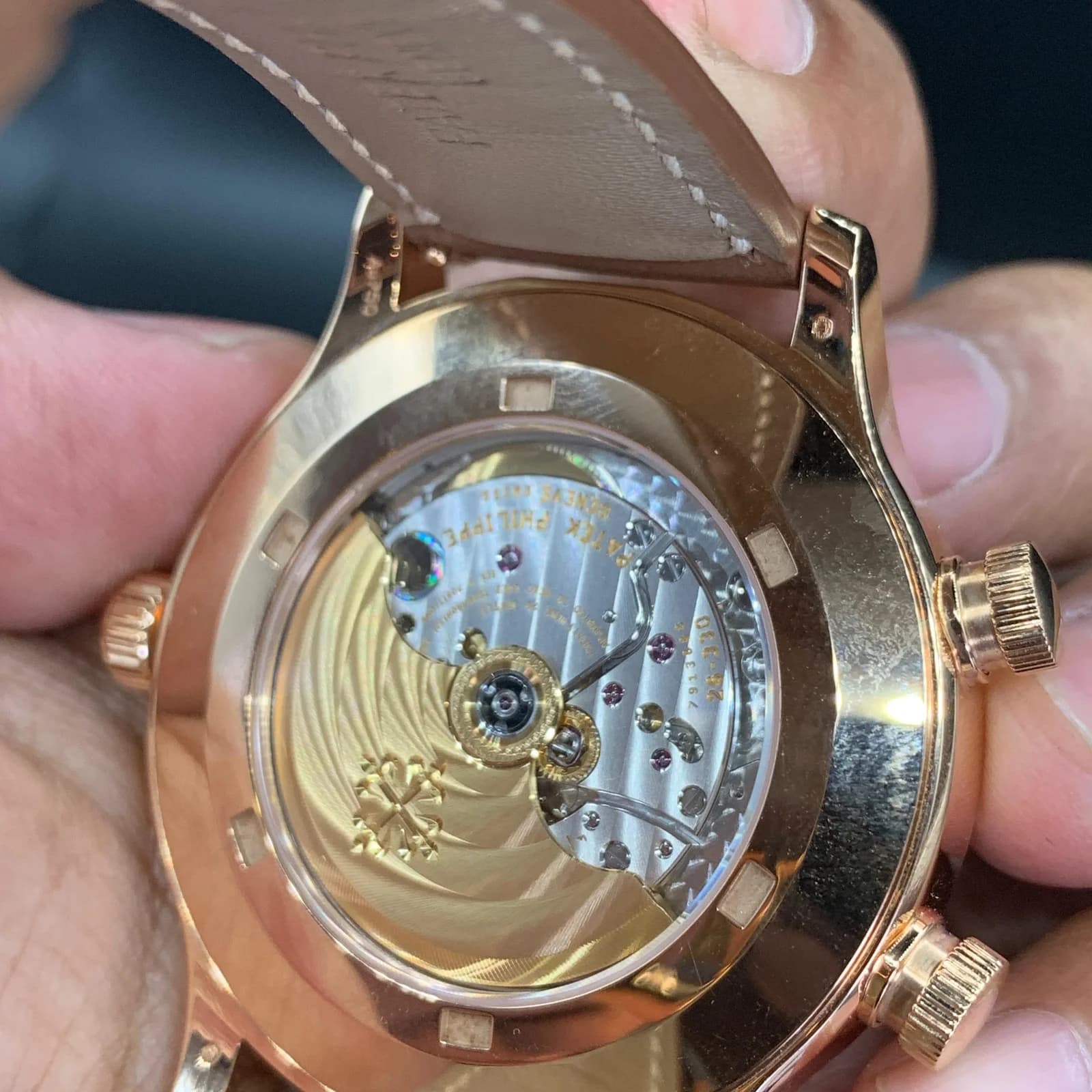Thumb Calatrava Pilot Travel Time 5524 Rose Gold / Brown