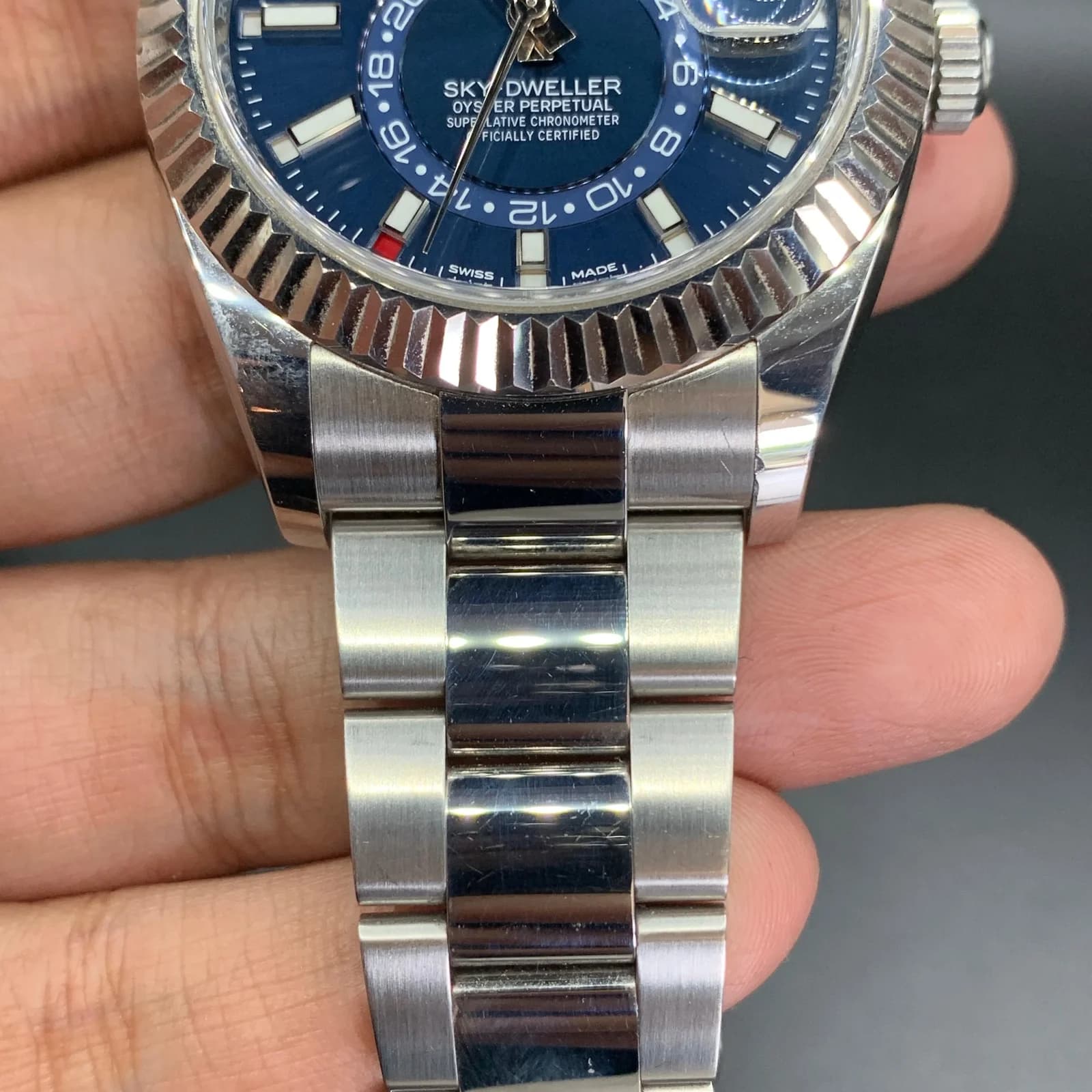 Thumb Sky-Dweller Stainless Steel / White Gold / Blue / Oyster