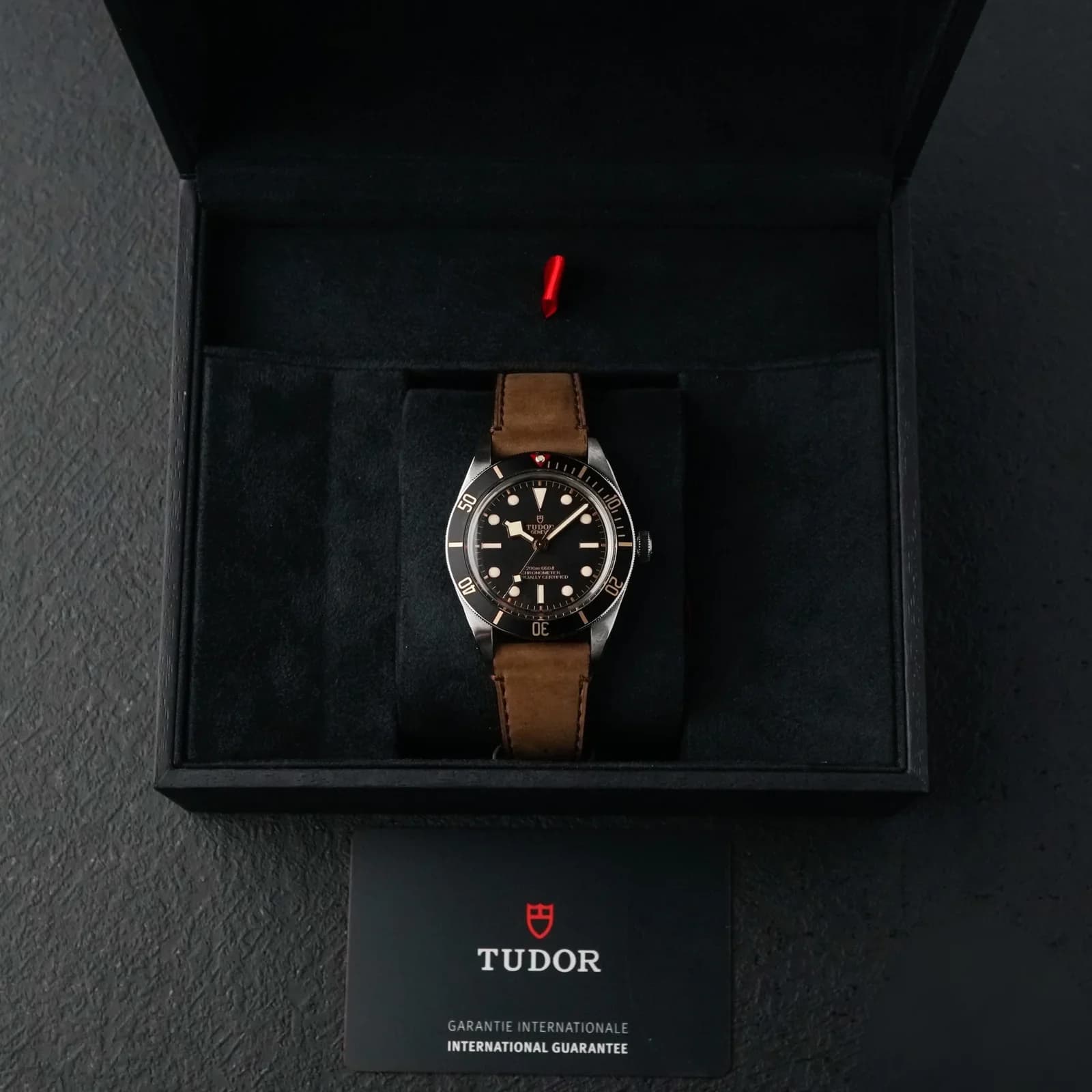 Thumb Black Bay 58 39mm With Black Dial Leather Strap