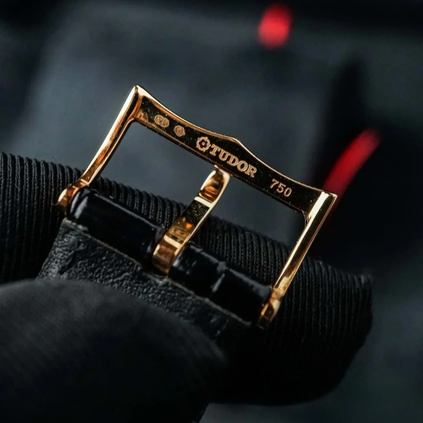 Thumb Glamour Date+Day 39mm With Jacquard Dial 18k Gold Case Leather Strap