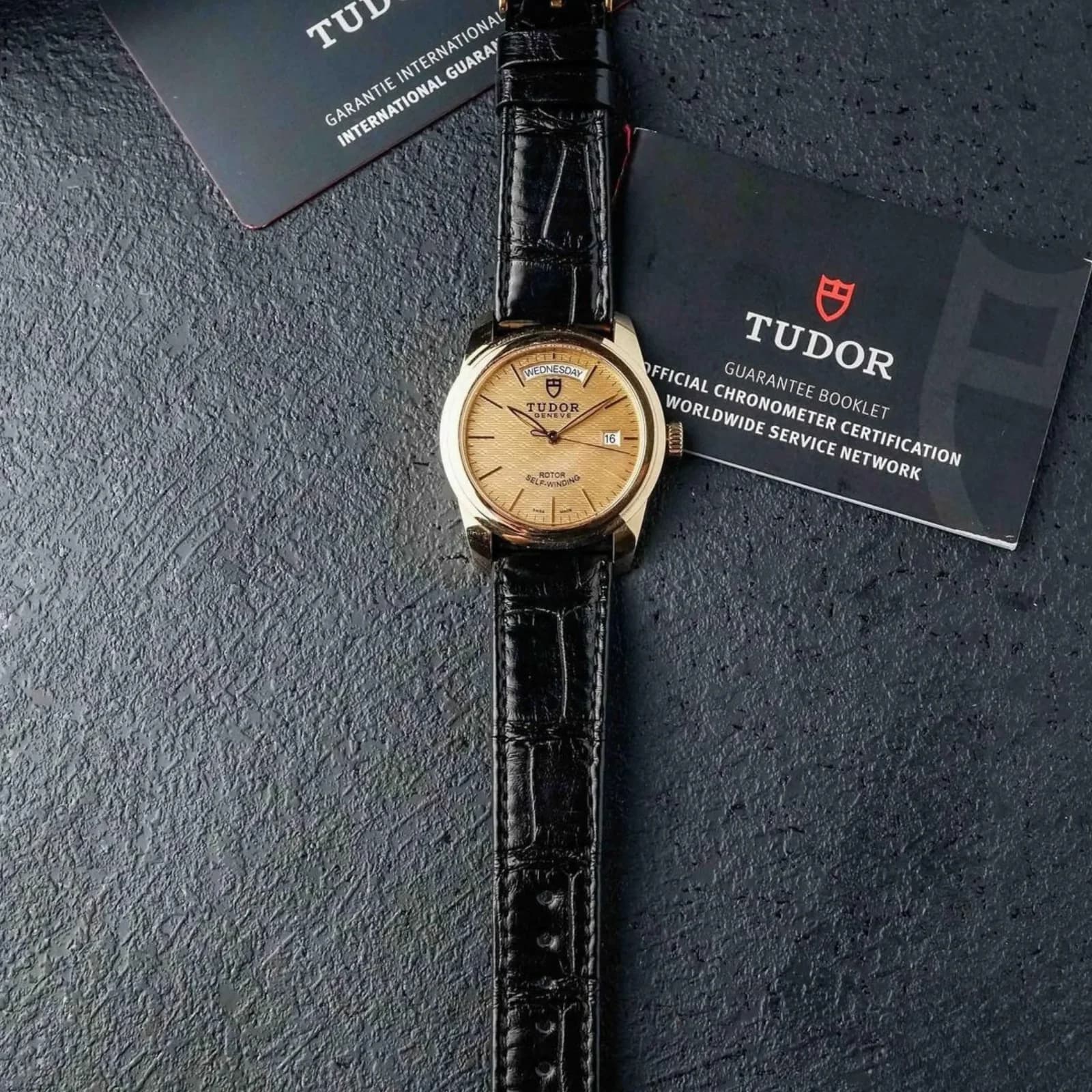 Thumb Glamour Date+Day 39mm With Jacquard Dial 18k Gold Case Leather Strap