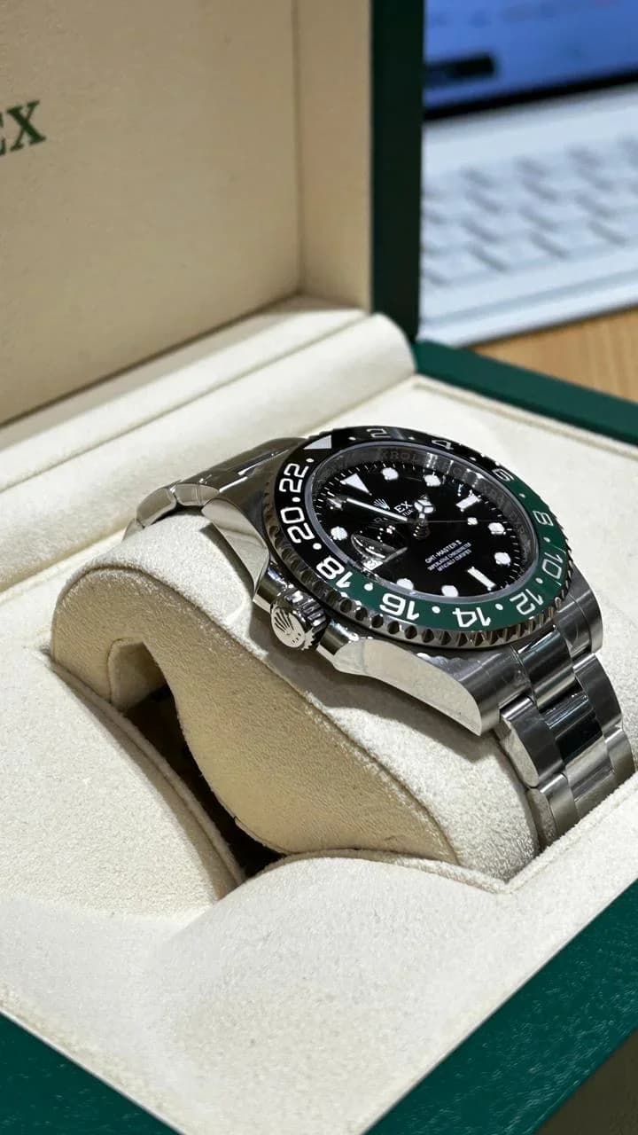 Thumb GMT-Master II Stainless Steel / VTNR / Oyster