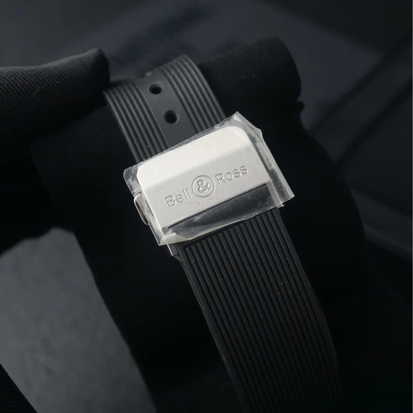 Thumb BR 05 Stainless Steel / Black / Rubber