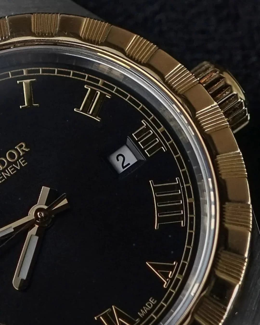 Thumb Royal Black Dial 28mm Two Tone