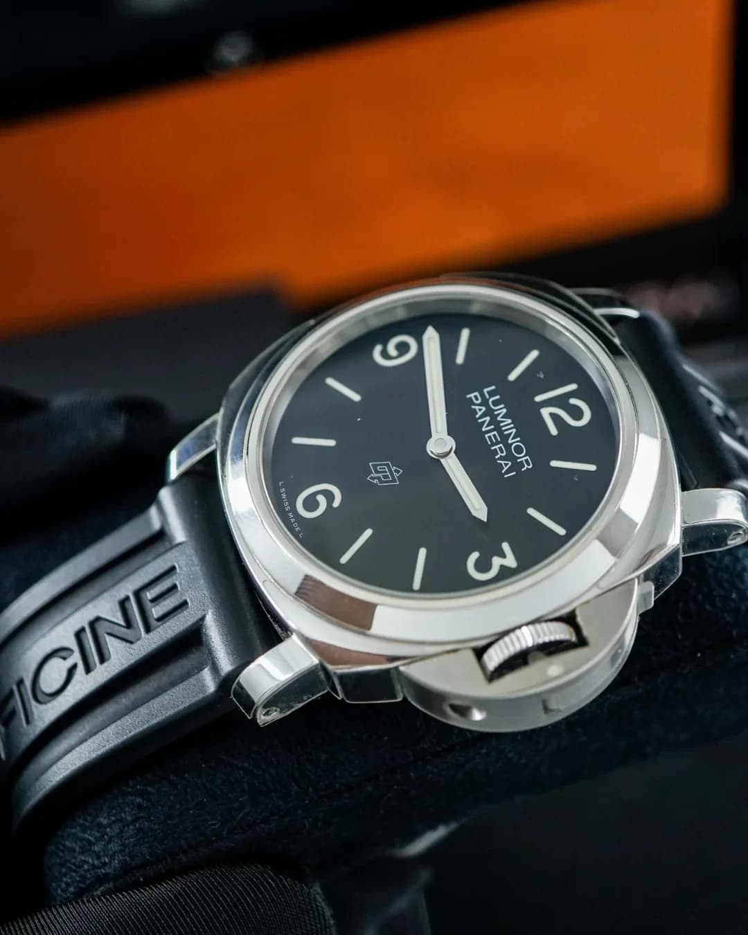 Thumb Luminor Base 44 Logo 3 Days Stainless Steel / Black