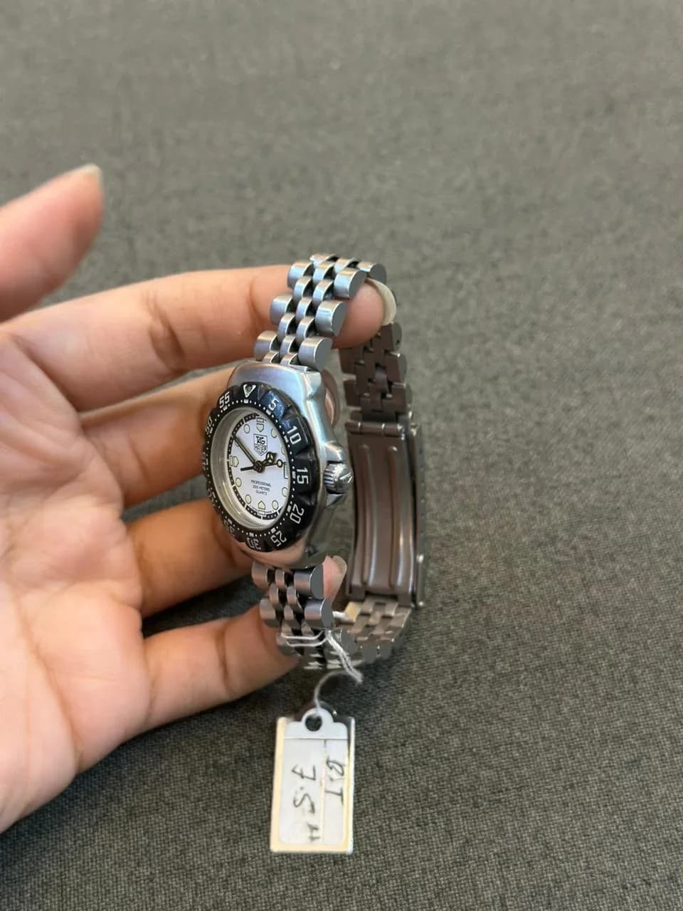 Thumb Formula 1 Professional Quartz Ladies / White