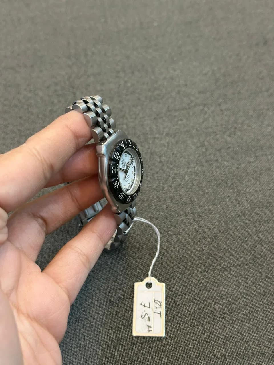 Thumb Formula 1 Professional Quartz Ladies / White