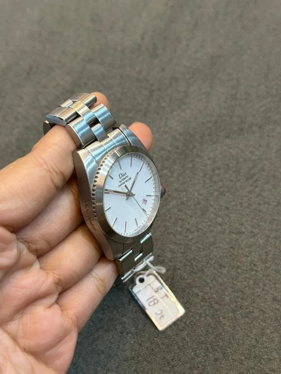 Thumb Chiffre Rouge Stainless Steel / Automatic