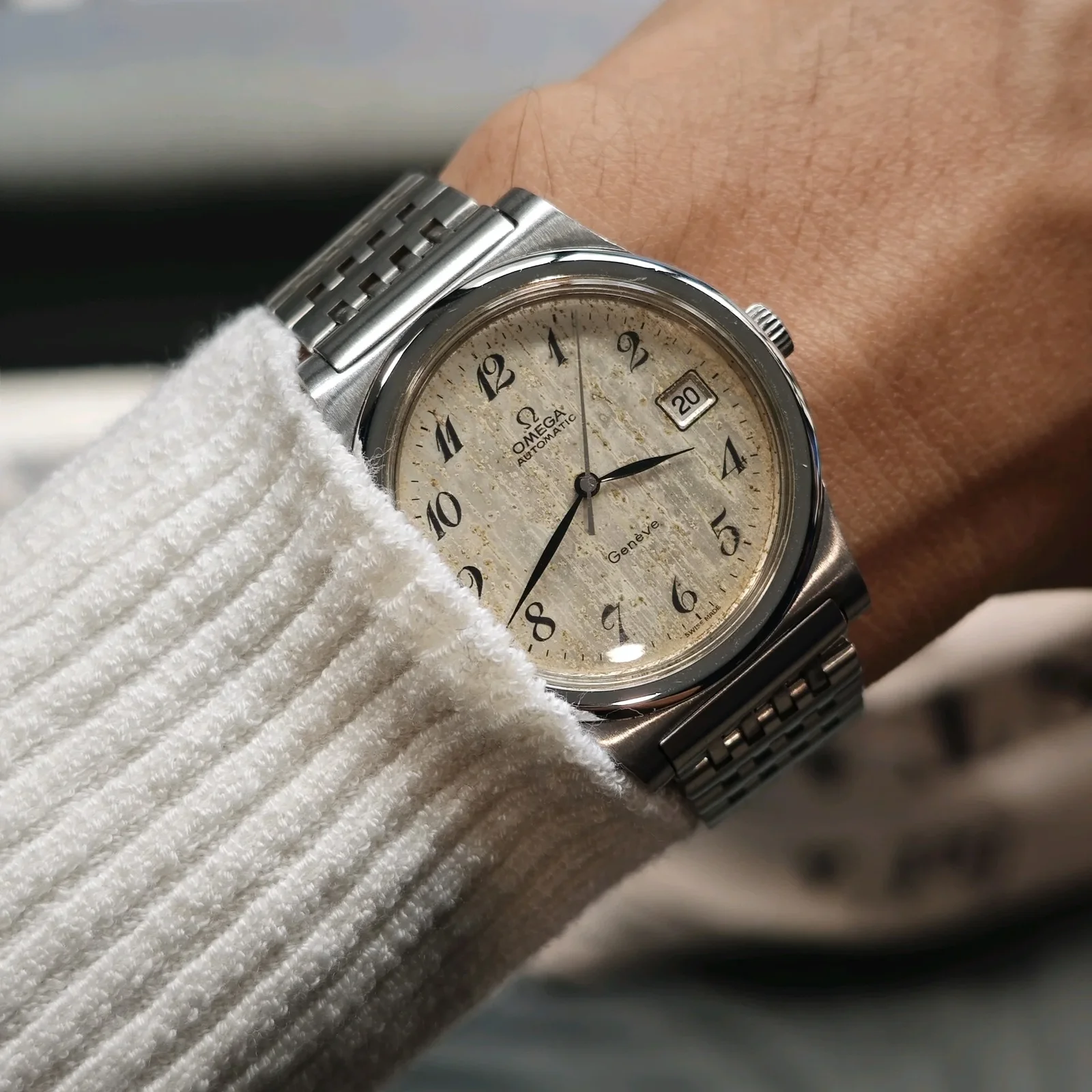 Thumb Omega Geneve