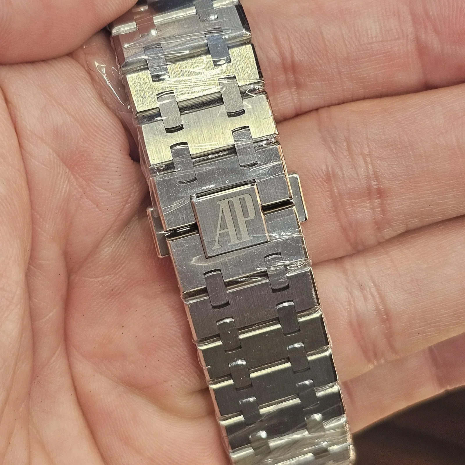 Thumb Royal Oak Chronograph 41 Stainless Steel / Black