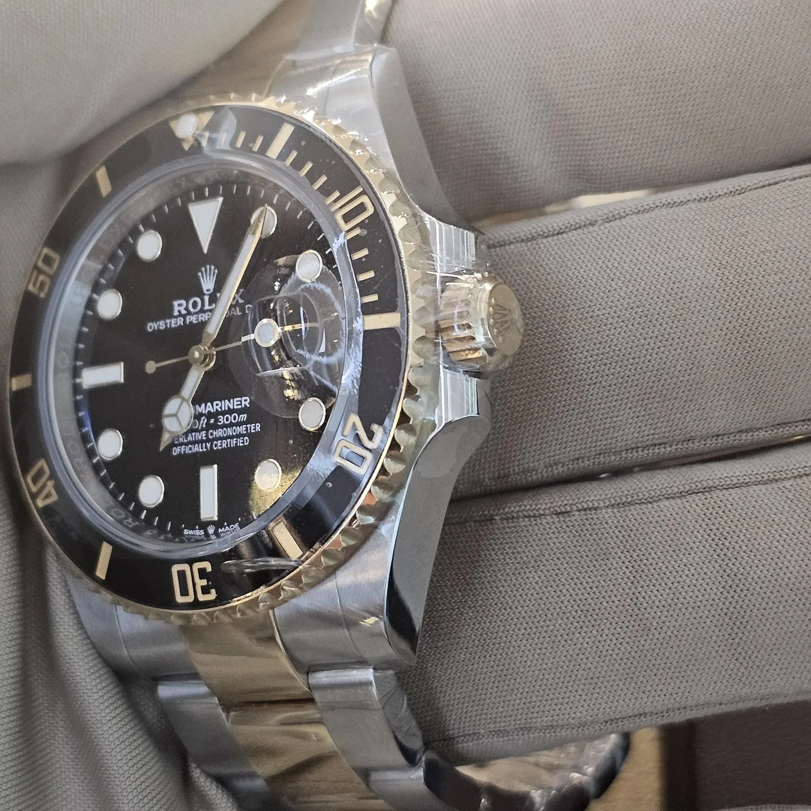 Thumb Submariner Date 41 Stainless Steel / Yellow Gold / Black
