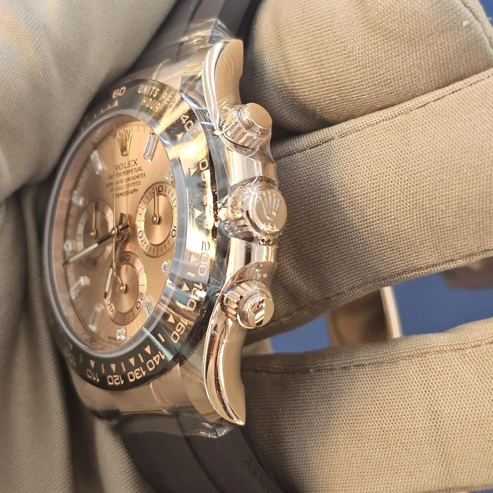 Thumb Cosmograph Daytona Everose / Cerachrom / Pink Baguette / Oysterflex