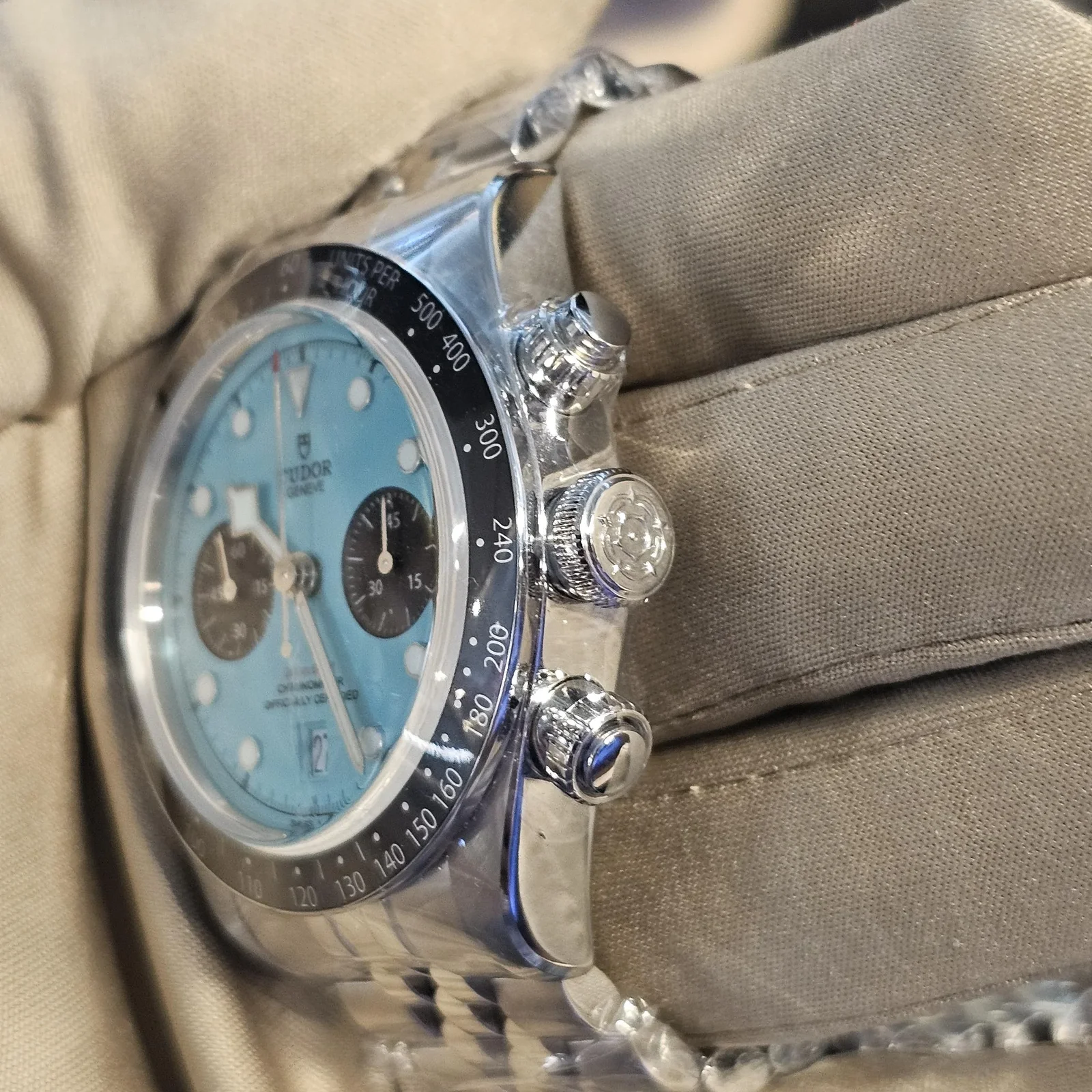 Thumb Heritage Black Bay Chronograph / Stainless Steel / Turquoise