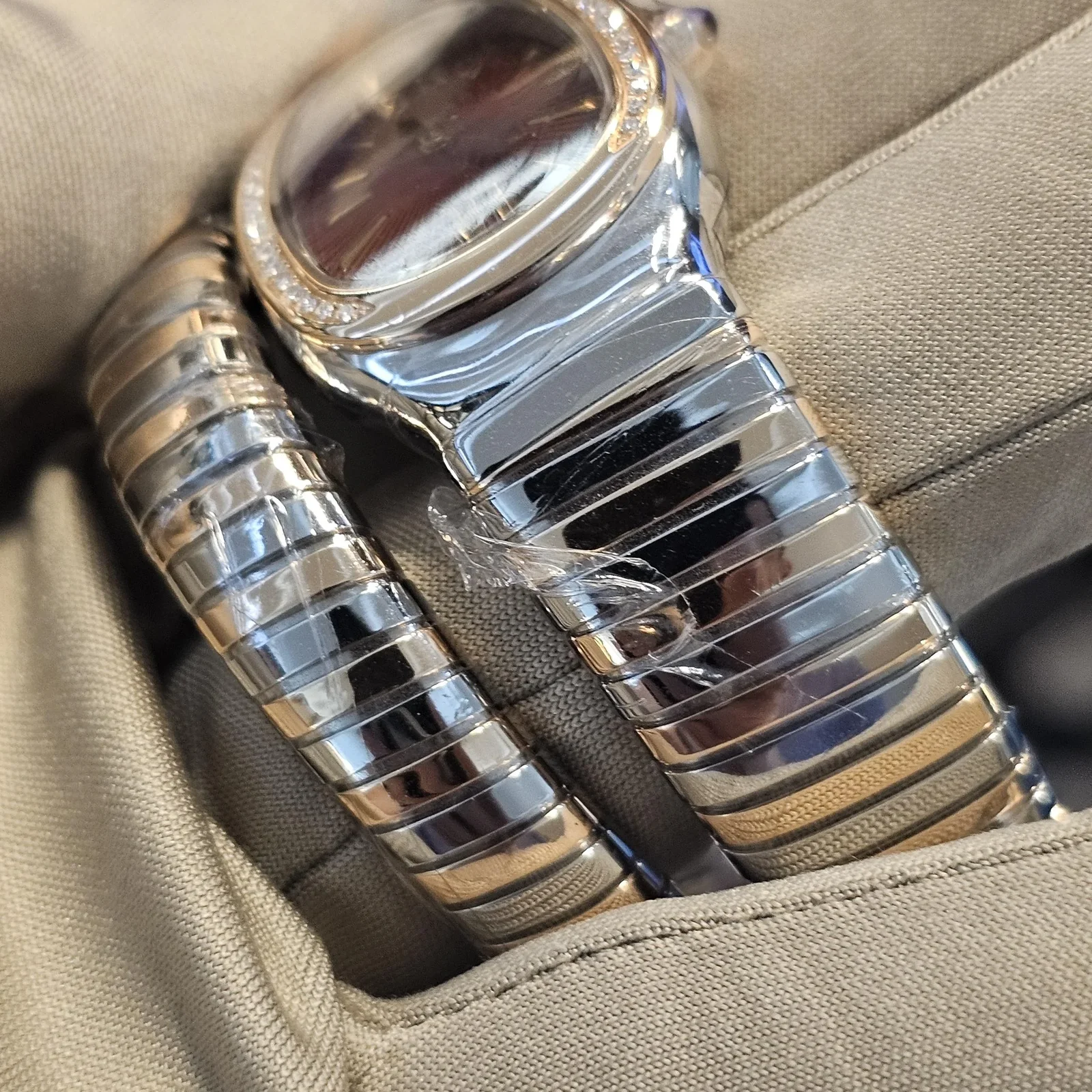 Thumb Serpenti Tubogas Stainless Steel - Rose Gold / Burgundy