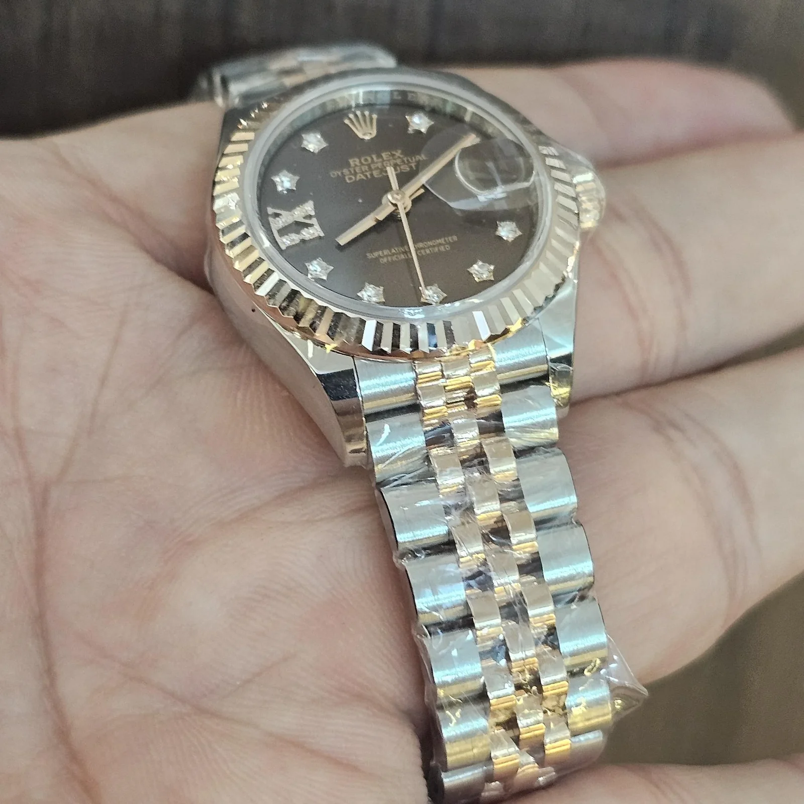 Thumb Lady-Datejust 28 Rolesor Rose Fluted / Jubilee / Chocolate Diamond