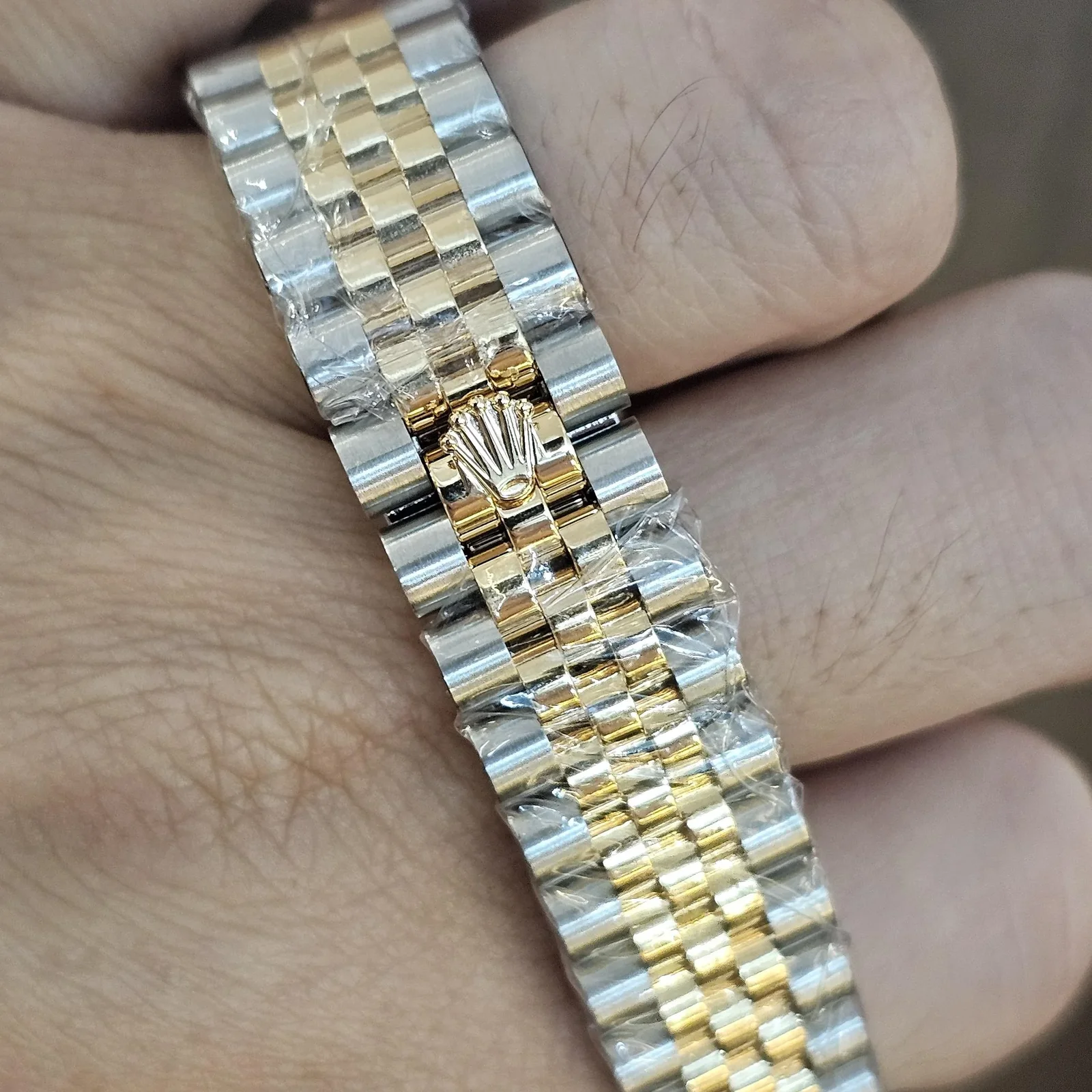 Thumb Datejust 31 Stainless Steel / Yellow Gold / Fluted / MOP / Jubilee
