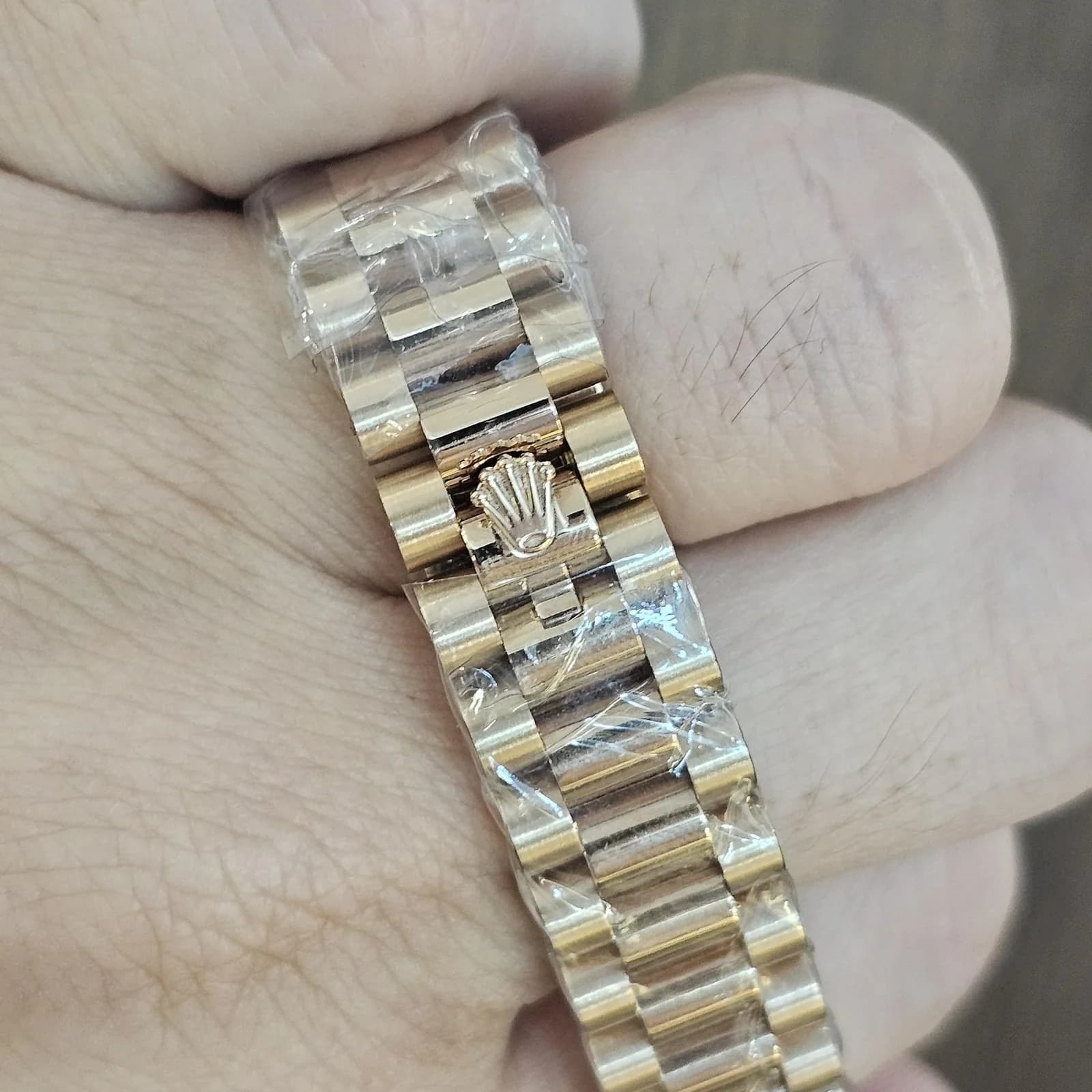Thumb Lady-Datejust 28 Everose Fluted / President / Chocolate Diamond