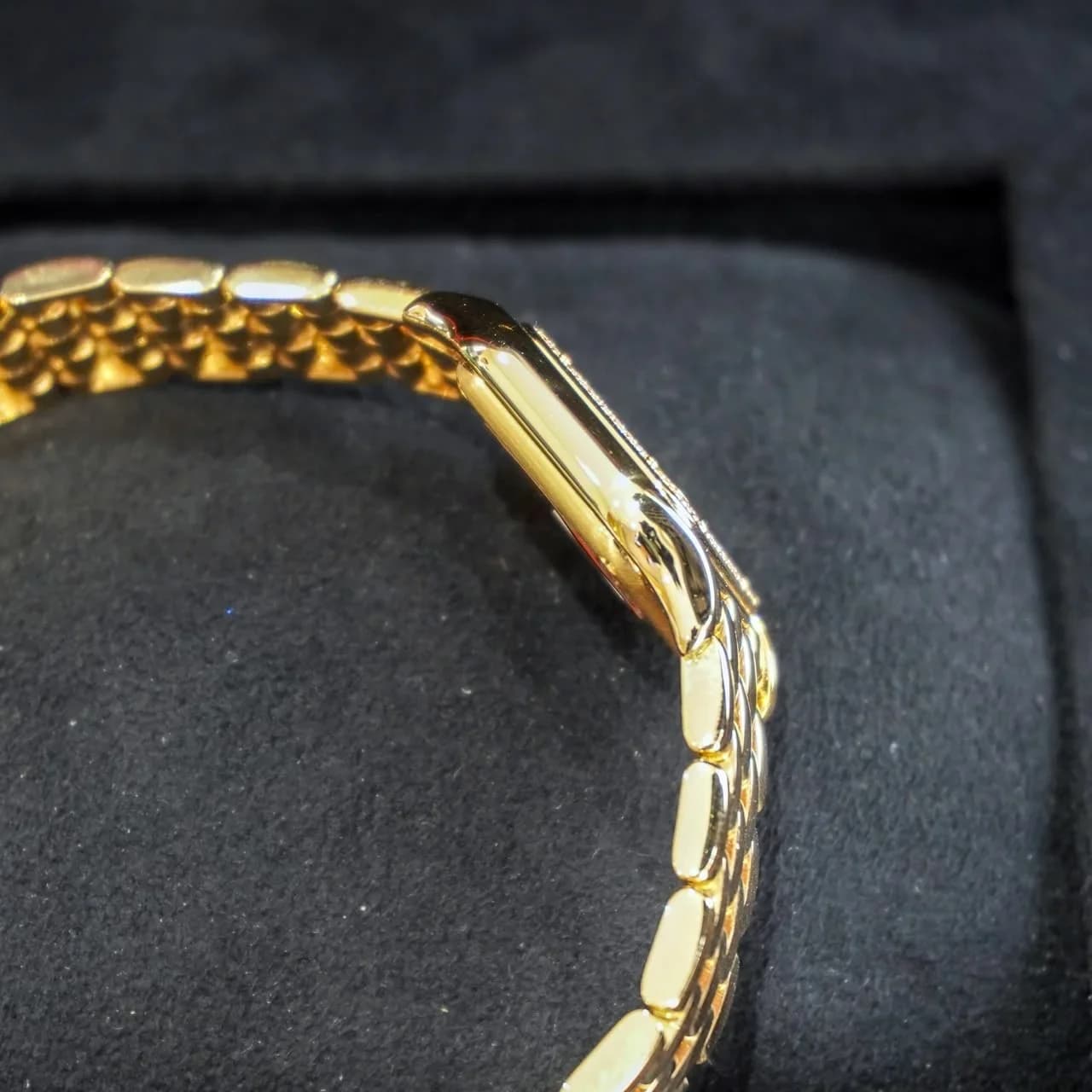 Thumb Panthere Small Yellow Gold / White / Diamond-Bezel