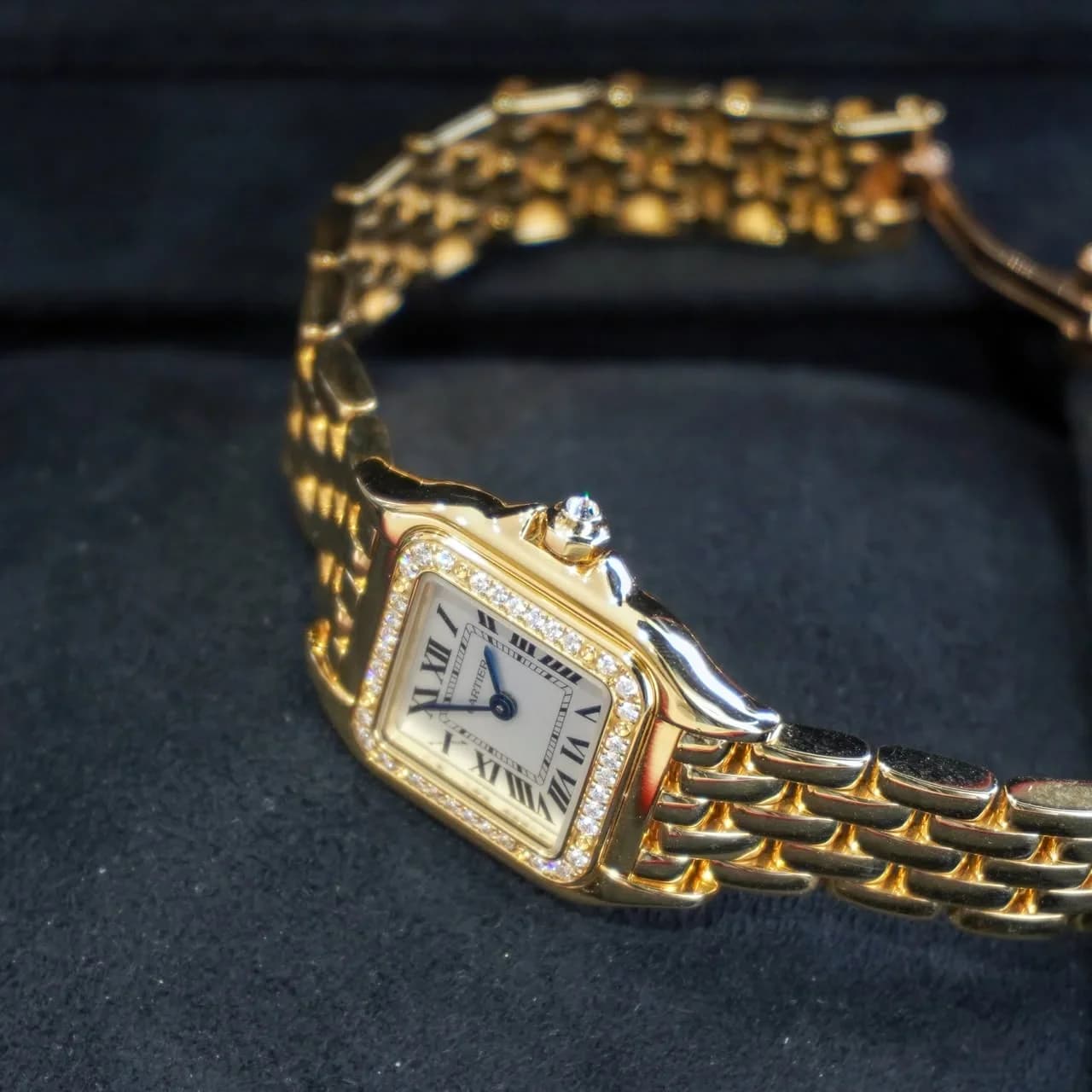 Thumb Panthere Small Yellow Gold / White / Diamond-Bezel