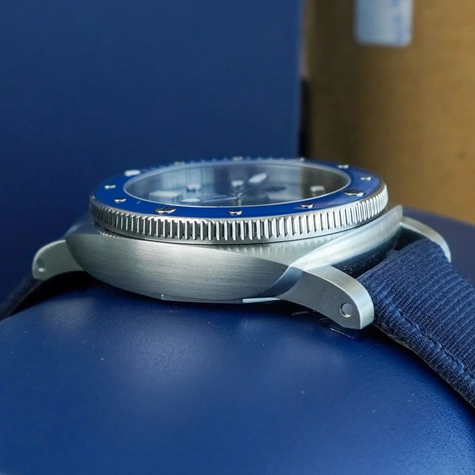 Thumb Submersible QuarantaQuattro ESteel Blu Profondo