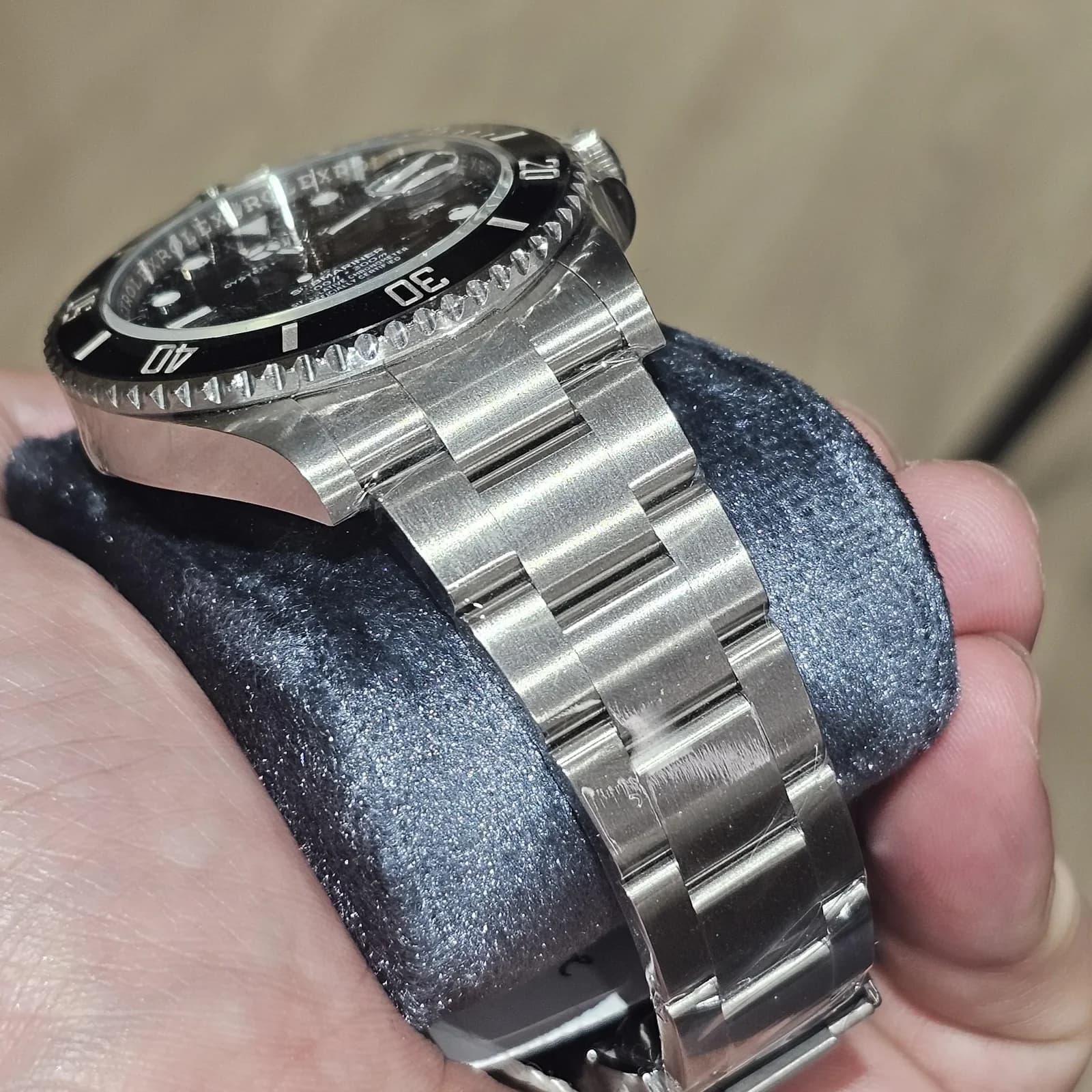 Thumb Submariner Date 41 Stainless Steel / Black / Cerachrom