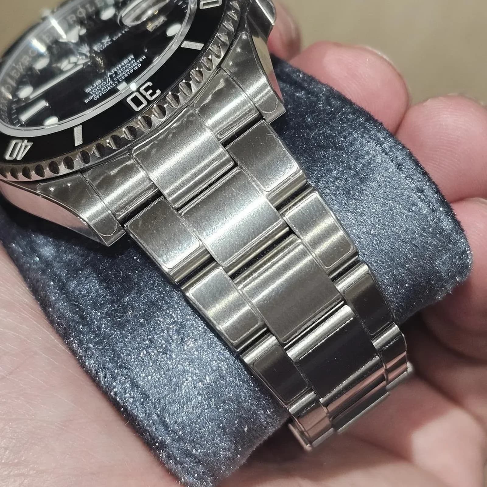 Thumb Submariner Date 41 Stainless Steel / Black / Cerachrom