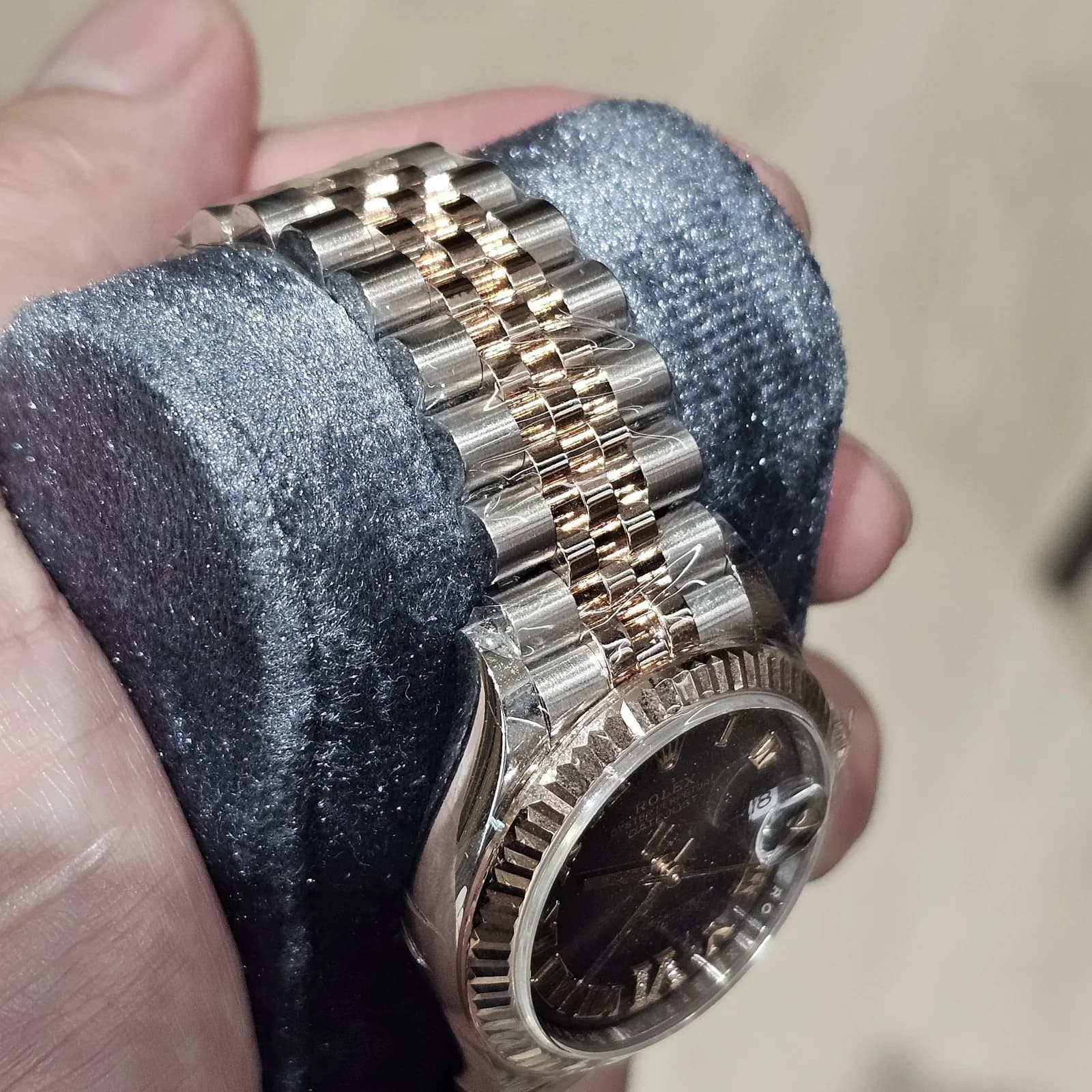 Thumb Datejust 31 Stainless Steel/ Rose Gold / Fluted / Chocolate - Roman / Jubilee